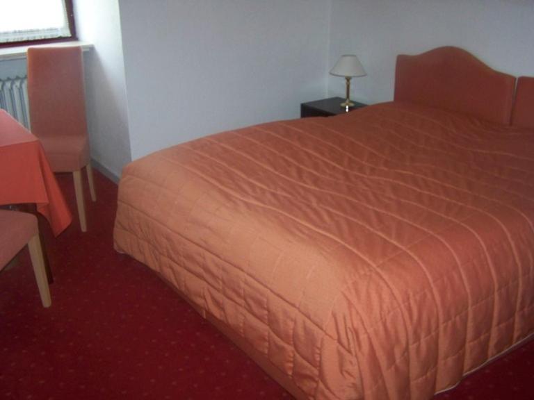 Hotel Am Ufer ترير الغرفة الصورة